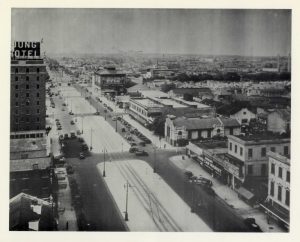 vintage photo of a new orleans neighborhood