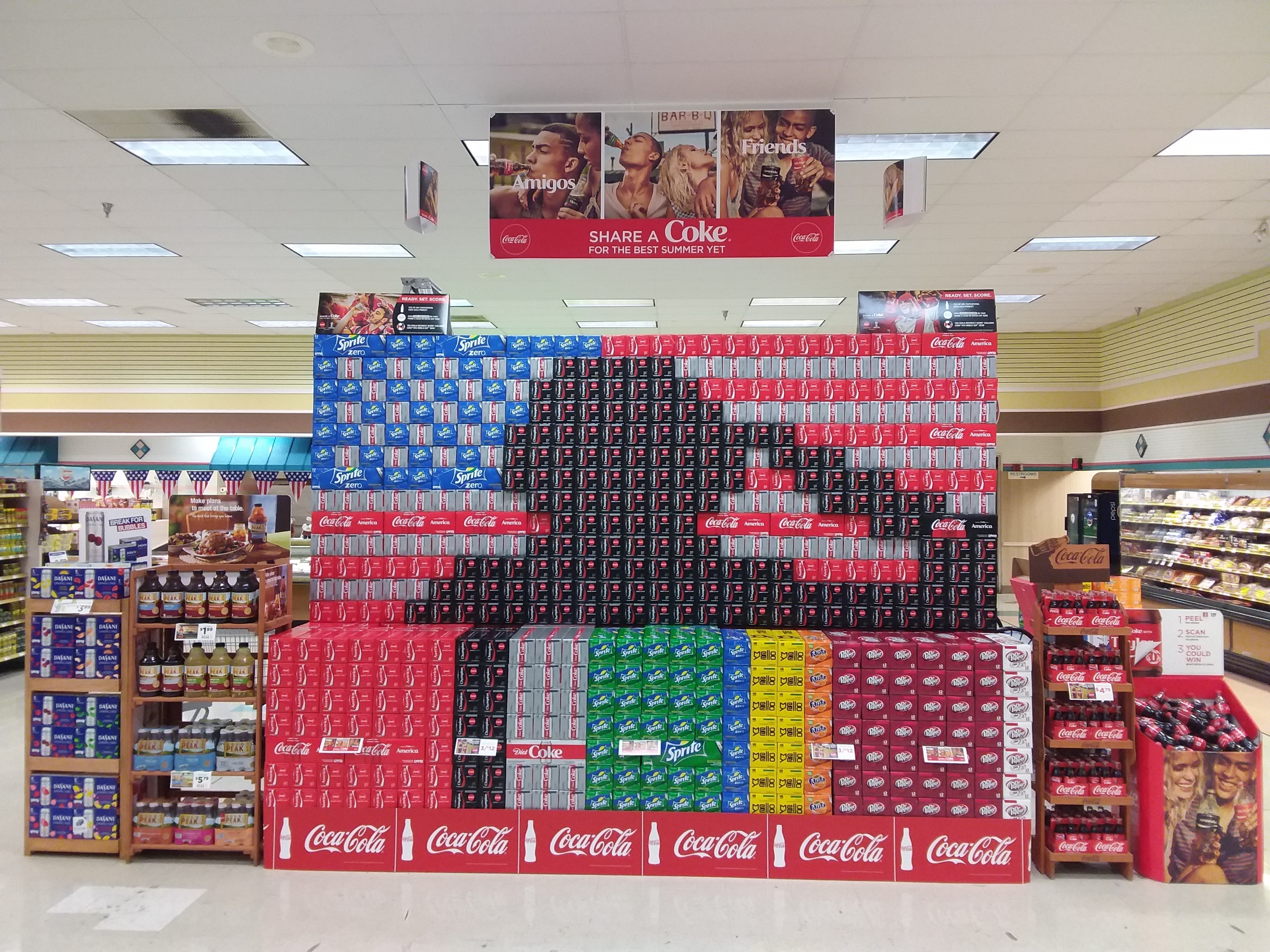 coca-cola united displays