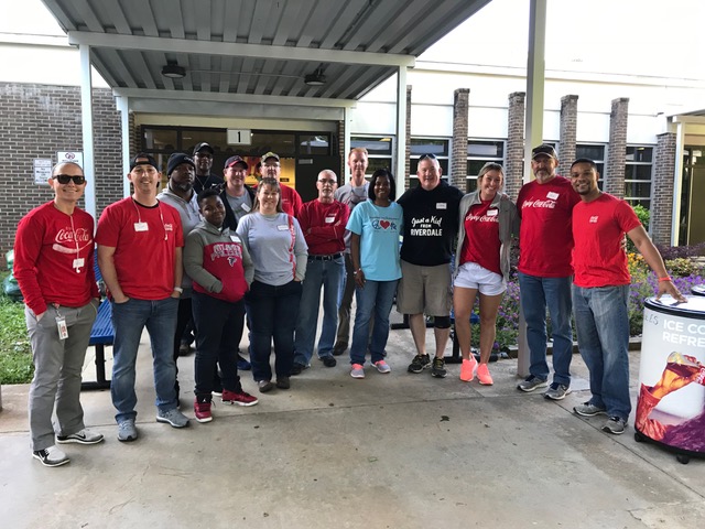 Atlanta South Metro Coca-Cola team, City of Fulton District 3 Community Clean Up Day 2019